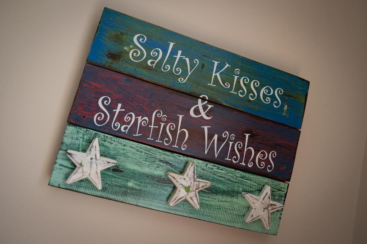 شقة Salty Kisses - Sea Front Aparment Hodgeston المظهر الخارجي الصورة